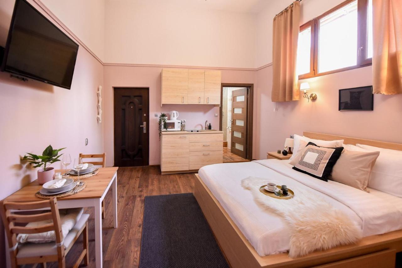 Le Petit & Cosy - Best Location Old Town & Quiet Bukareszt Zewnętrze zdjęcie