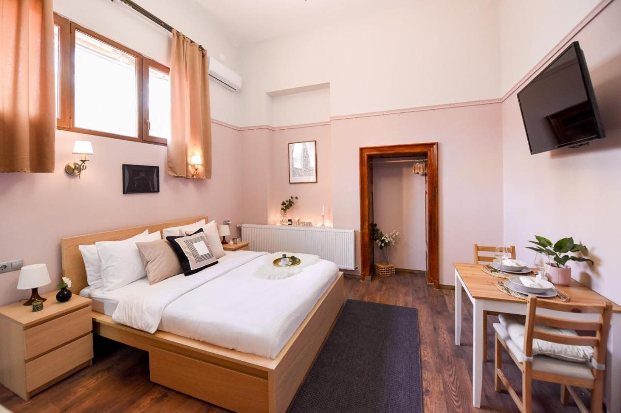 Le Petit & Cosy - Best Location Old Town & Quiet Bukareszt Zewnętrze zdjęcie