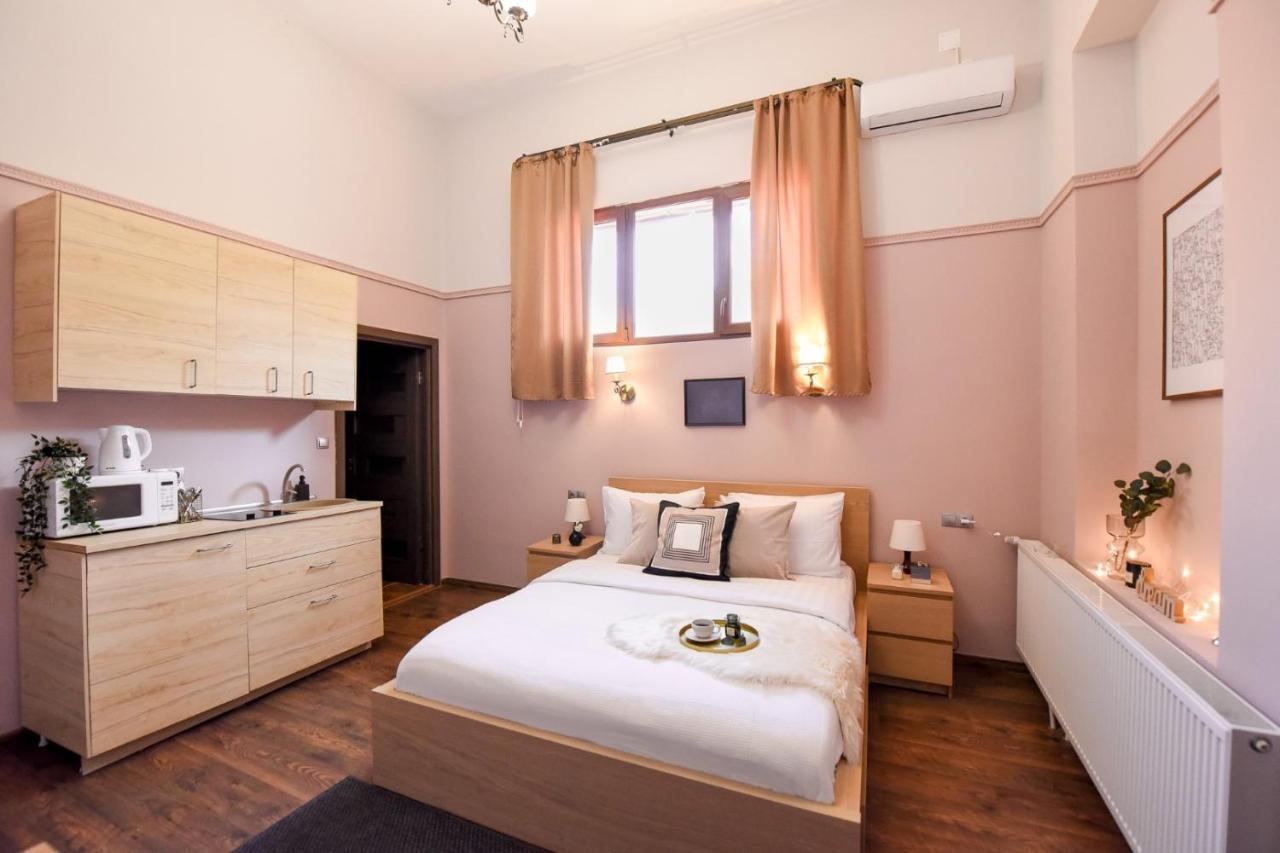 Le Petit & Cosy - Best Location Old Town & Quiet Bukareszt Zewnętrze zdjęcie