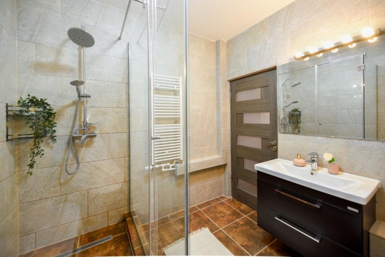 Le Petit & Cosy - Best Location Old Town & Quiet Bukareszt Zewnętrze zdjęcie